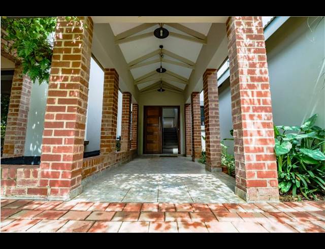 3 BEDROOM HOUSE FOR SALE IN COPPERLEAF ESTATE